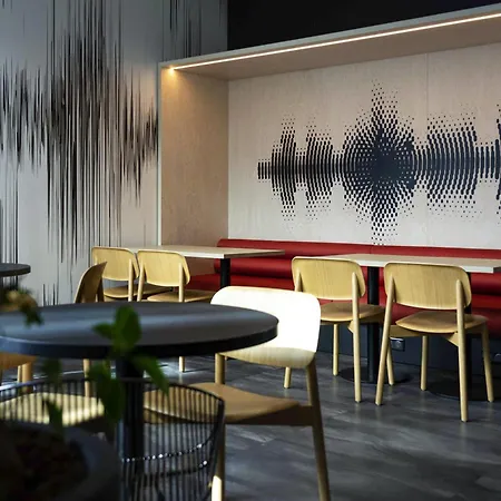 Ibis Styles Paris Porte De Versailles - Mairie D'issy Issy-les-Moulineaux