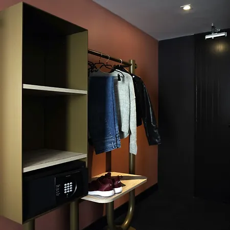 Ibis Styles Paris Porte De Versailles - Mairie D'issy 3* Issy-les-Moulineaux