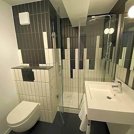 Ibis Styles Paris Porte De Versailles - Mairie D'issy 3* 伊西莱穆利诺